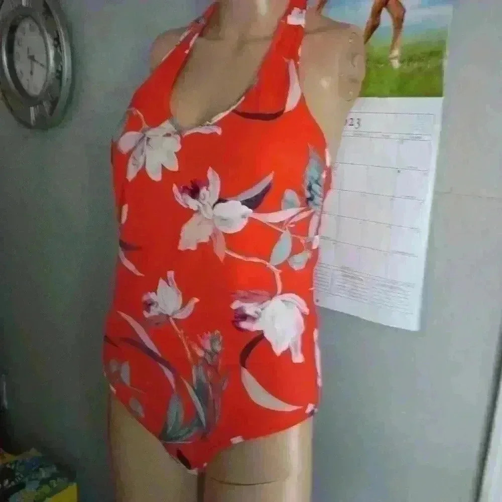 Sold Atletas swim suit - Picture 5 of 6